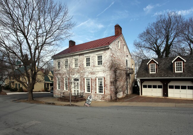 301 E German St