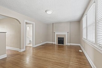 1377 Northwest Blvd in Columbus, OH - Building Photo - Building Photo