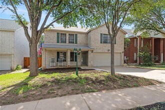 11413 Kingsgate Dr in Austin, TX - Foto de edificio - Building Photo