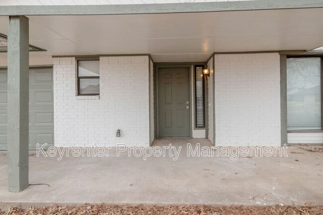 732 Westridge Ct in Yukon, OK - Building Photo - Building Photo