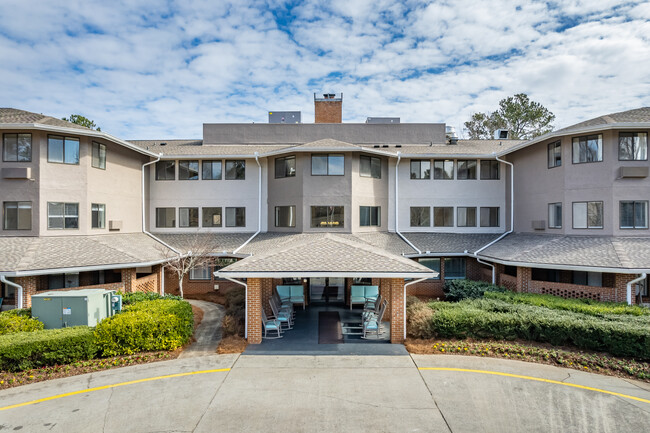 Regency House in Decatur, GA - Foto de edificio - Building Photo