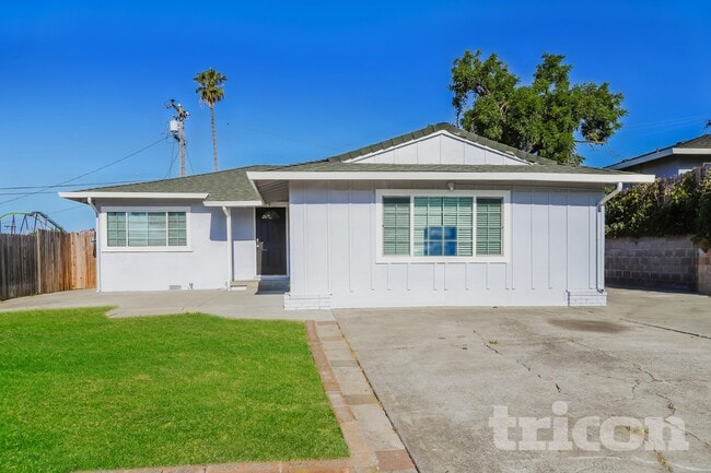 property at 121 Hodges St