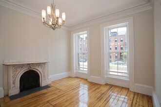 654 Massachusetts Ave, Unit 2 in Boston, MA - Building Photo - Building Photo