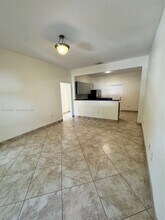 2000 Monroe St in Hollywood, FL - Building Photo - Building Photo