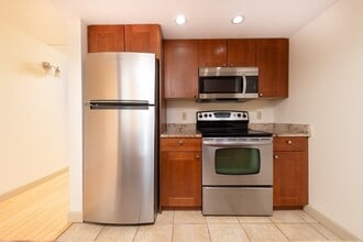 82 Peterborough St, Unit 4G in Boston, MA - Foto de edificio - Building Photo