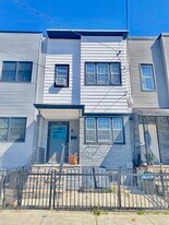 192A Bowers St in Jersey City, NJ - Building Photo