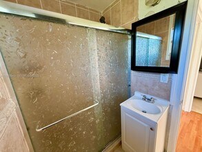 5001 SW 113th Ct in Miami, FL - Building Photo - Building Photo