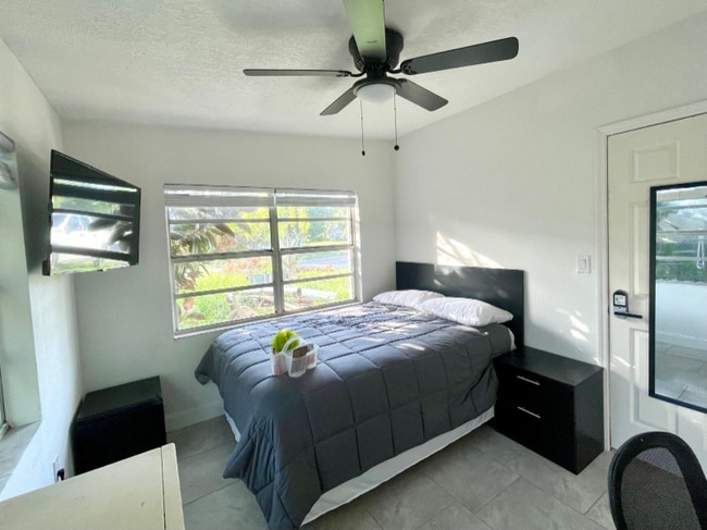 702 Malcom Rd in Ocoee, FL - Building Photo - Building Photo