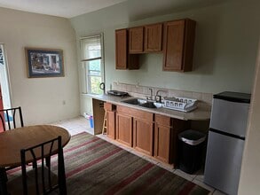 1701 Brownsville Rd in Pittsburgh, PA - Building Photo - Building Photo