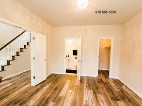 8504 Young Ln in Austin, TX - Building Photo - Building Photo