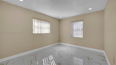 2411 NW 208th St in Miami Gardens, FL - Building Photo - Building Photo