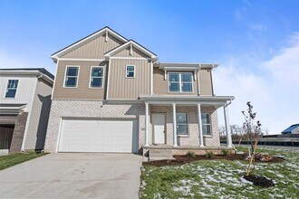 100 Lambert Fld in Nicholasville, KY - Building Photo - Building Photo