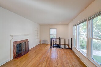 2615 Stevens St, Unit #A in Madison, WI - Foto de edificio - Building Photo