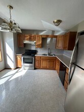 1528 Flagstone Dr in Fort Wayne, IN - Building Photo - Building Photo