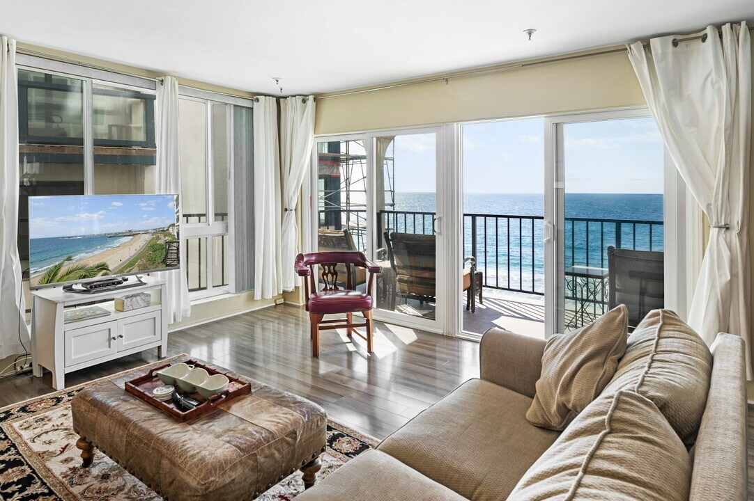 565 Esplanade in Redondo Beach, CA - Building Photo