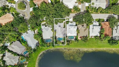 2150 Cove Ln in Weston, FL - Building Photo - Building Photo