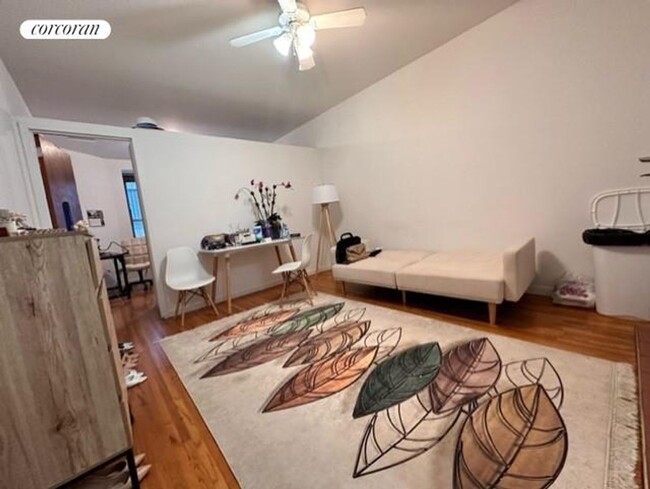 property at 117 W 58th St