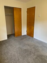 68 Webb Cove Rd, Unit B in Asheville, NC - Building Photo - Building Photo