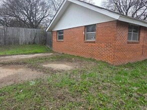 804 W 45th St in North Little Rock, AR - Building Photo - Building Photo