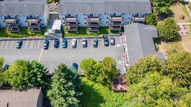 University Heights in Bellingham, WA - Foto de edificio - Building Photo