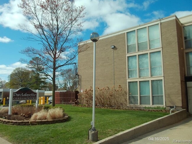 property at 1941 Orleans St