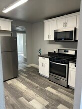 3210 24th Ave in Sacramento, CA - Building Photo - Building Photo