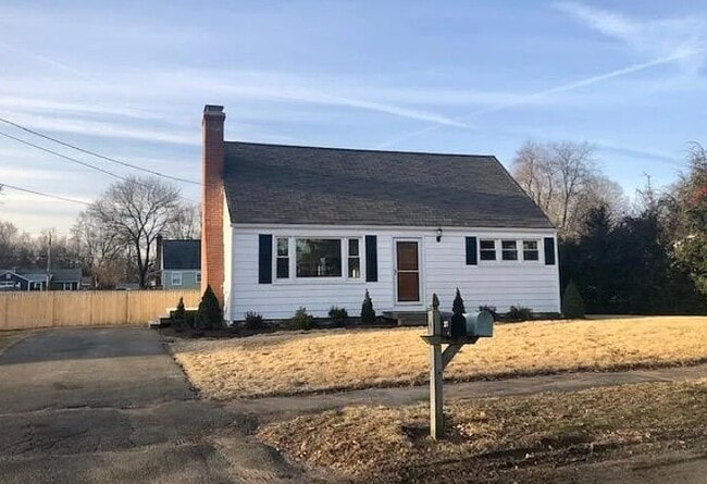 27 Campbell Dr in Agawam, MA - Building Photo - Building Photo