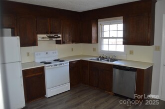 215 Kelly St in Statesville, NC - Building Photo - Building Photo