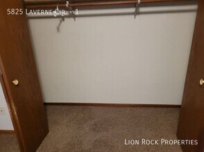 5825 Laverne Cir N in Baxter, MN - Building Photo - Building Photo