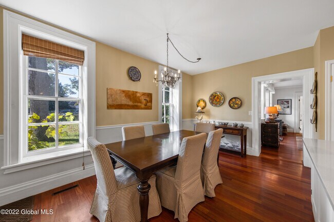 21 Park Pl in Saratoga Springs, NY - Building Photo - Building Photo