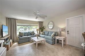 975 9th Ave S-Unit -22 in Naples, FL - Foto de edificio - Building Photo