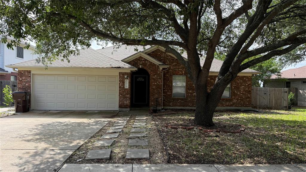 3819 Eagles Nest St in Round Rock, TX - Building Photo
