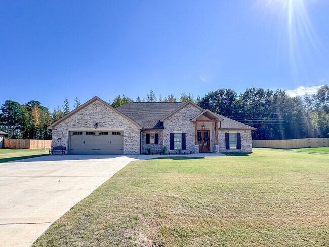 37 N Penny Ln in Caledonia, MS - Building Photo - Building Photo