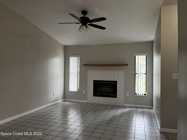111 Lura Ln in Merritt Island, FL - Building Photo - Building Photo