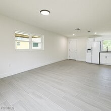 581 Wood Ave in Ft. Myers, FL - Building Photo - Building Photo