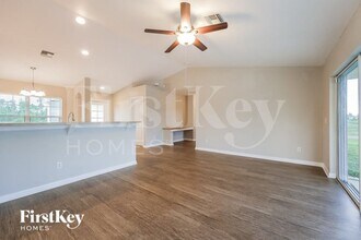 1145 Edgewood St E in Lehigh Acres, FL - Foto de edificio - Building Photo