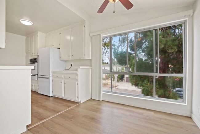 918 11th St in Santa Monica, CA - Building Photo - Building Photo