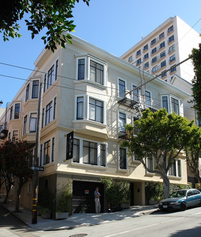 1348 Sacramento St in San Francisco, CA - Foto de edificio - Building Photo