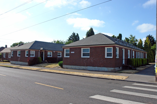 3108-3136 NE Alberta St in Portland, OR - Building Photo - Building Photo