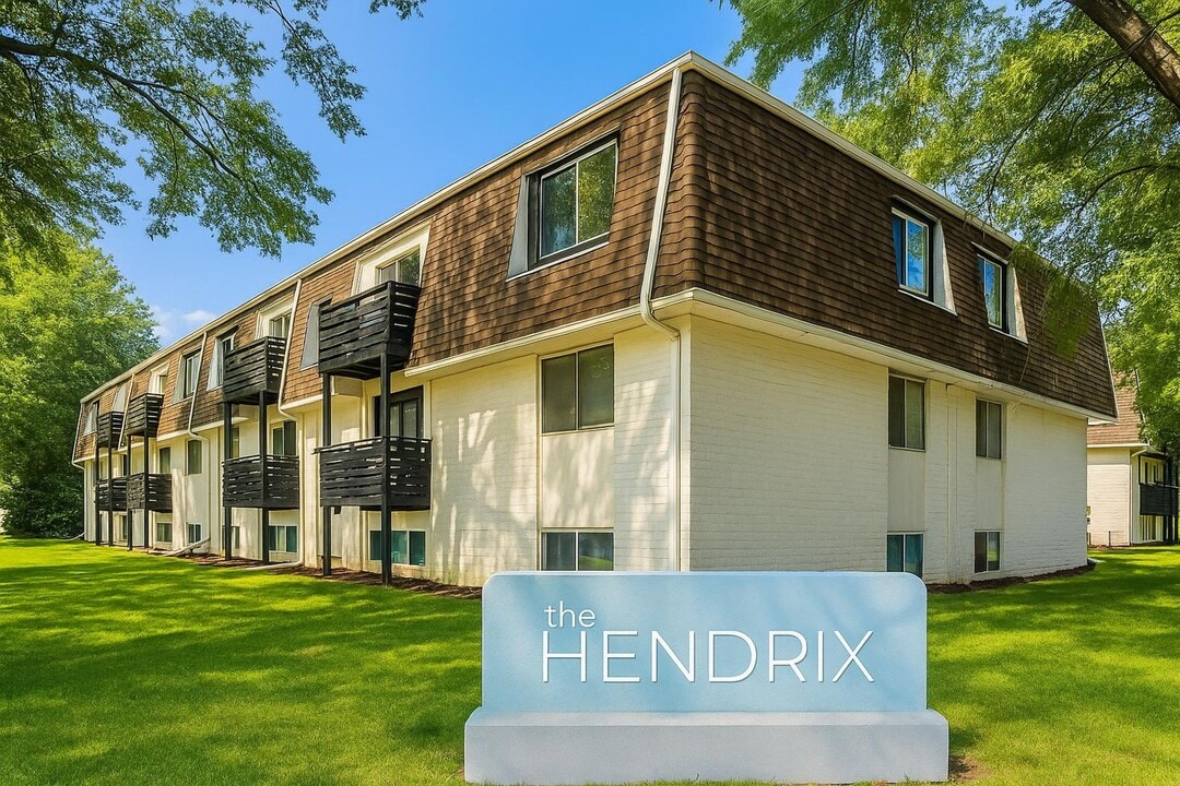 The Hendrix in Davenport, IA - Building Photo