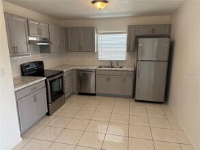 2135 Jessa Dr in Kissimmee, FL - Building Photo - Building Photo