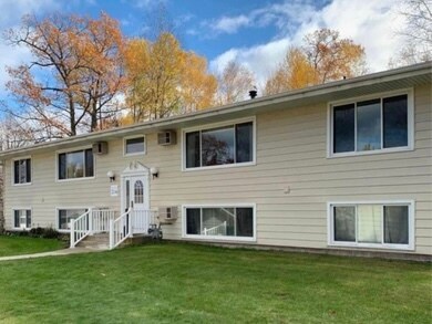 10 SW 21st St, Unit 1 in Grand Rapids, MN - Foto de edificio