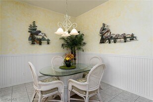 1927 Morning Sun Ln in Naples, FL - Building Photo