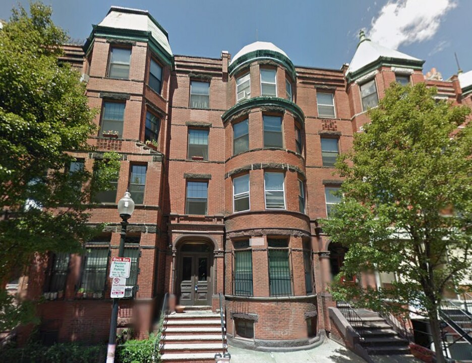 125 Saint Botolph St, Unit 4 in Boston, MA - Building Photo