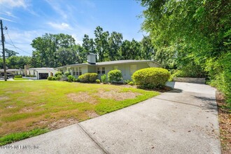 2240 Jose Cir S in Jacksonville, FL - Building Photo - Building Photo