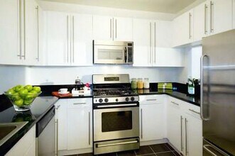 50 Murray St in New York, NY - Building Photo - Building Photo