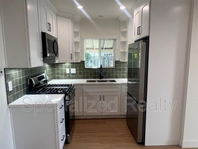 property at 624 Raleigh St