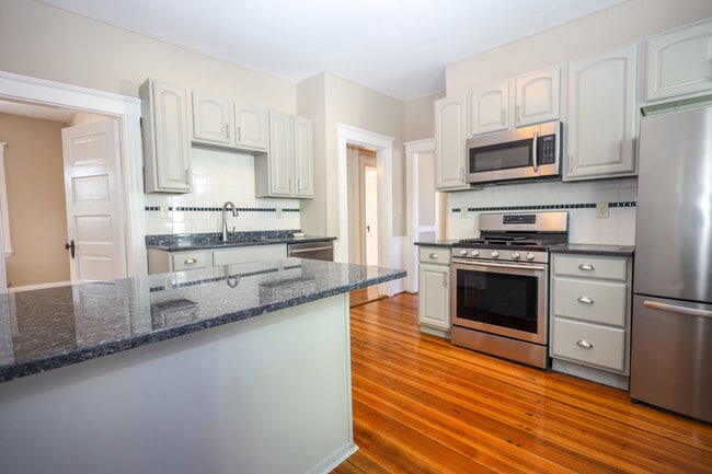 422 Trapelo Rd, Unit 2