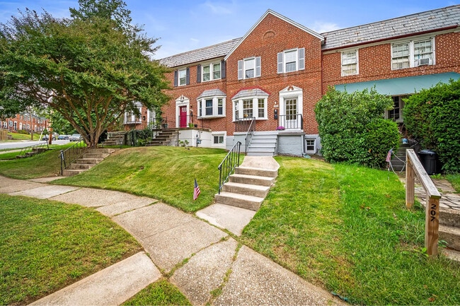 205 Westowne Rd in Baltimore, MD - Foto de edificio - Building Photo