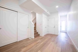588 Des Meurons Street in Winnipeg, MB - Building Photo - Building Photo